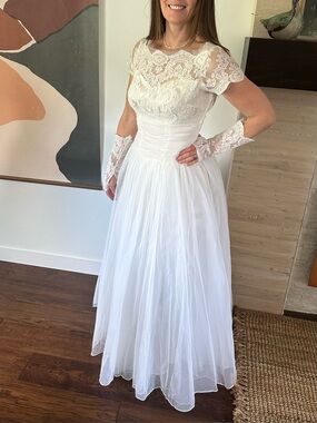 Vintage Wedding Gown Lace Bridal Dress Size 6 Handmade 1950s Inspired Maxi glove